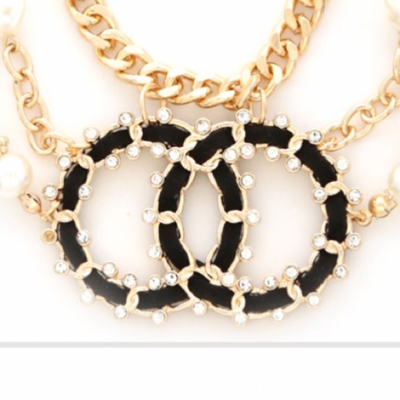 Double Circle Pearl Bead Layered necklace with Pearl Earrings - Picture 2 of 3